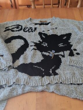 Gray Sweater with Black Cat Graphic